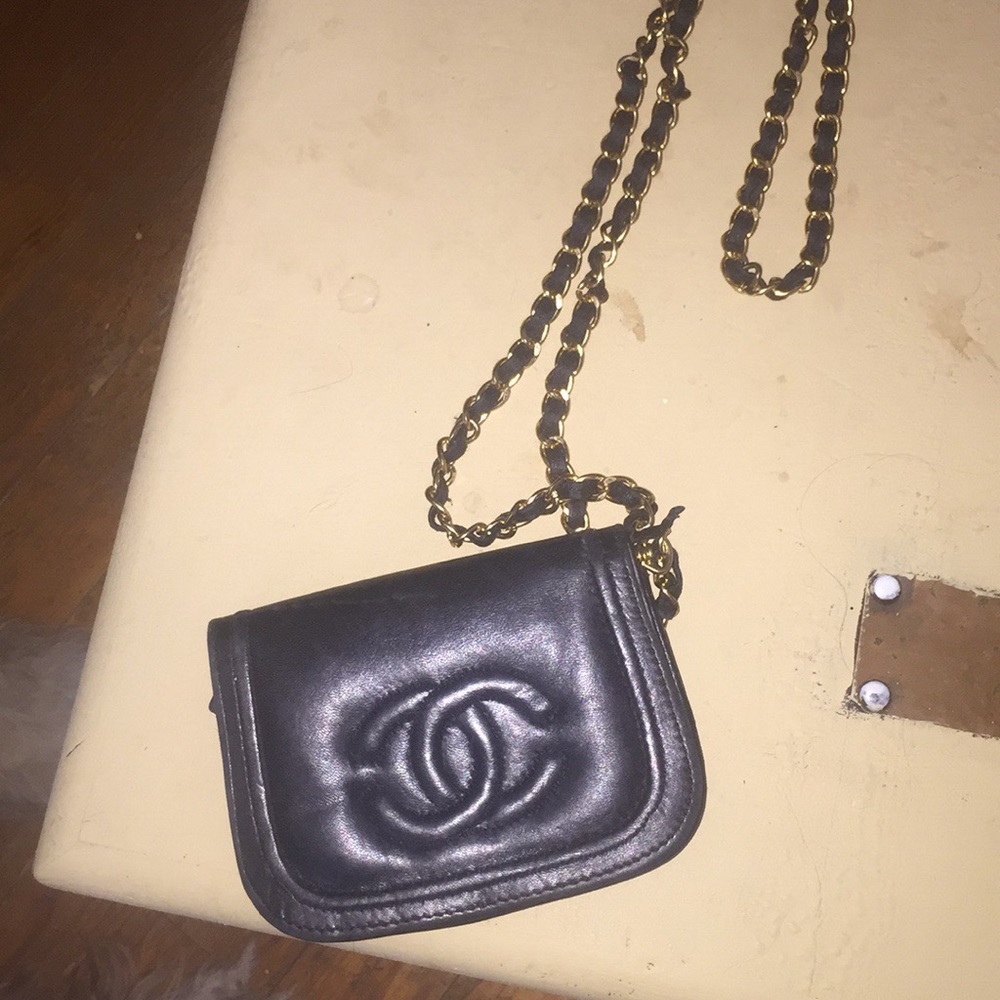 Wristlet crossbody